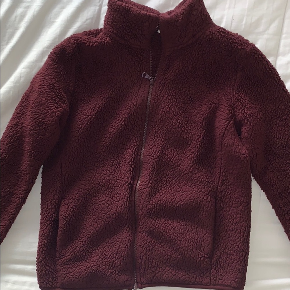 UNIQLO FUZZY ZIP UP